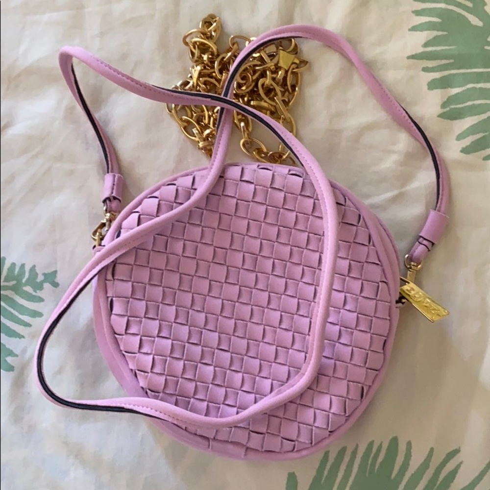 Light violet crossbody bag with 2 straps